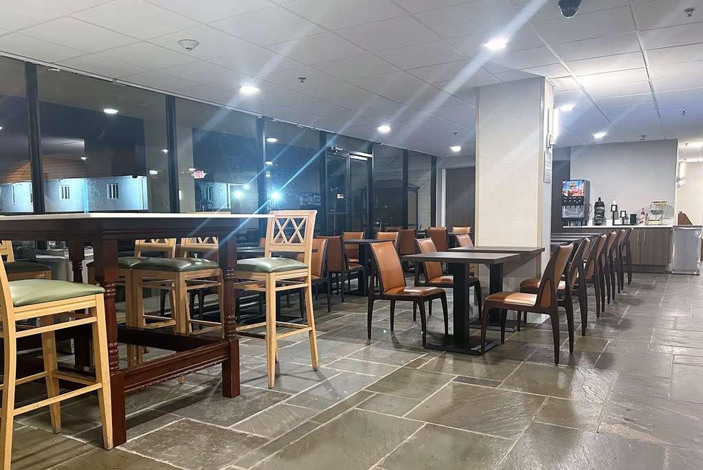 罗瑞尔品质套房酒店 餐厅 照片
