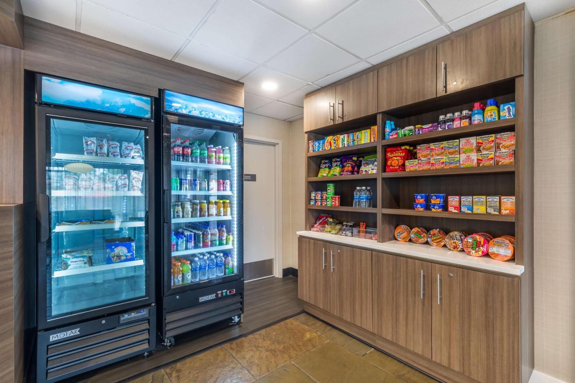 罗瑞尔品质套房酒店 外观 照片